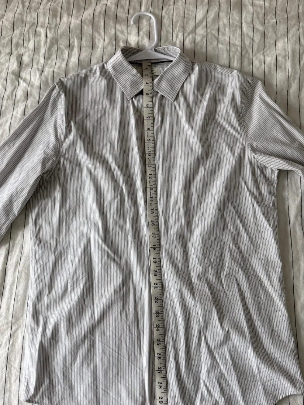 Banana Republic white grey